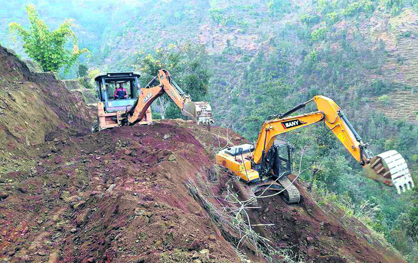 मुलुकभर ९३ हजार डोजर, व्यापारीले एउटै डोजरमा कुम्ल्याउँछन् सय प्रतिशतसम्म नाफा