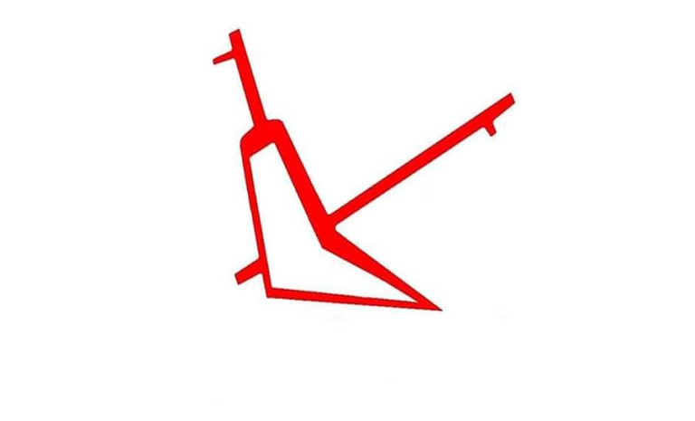 राप्रपाले प्रधानमन्त्रीलाई  ज्ञापनपत्र बुझाउँदै