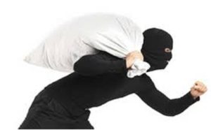 चन्द्रागिरिमा दिनदहाडै २६ लाख रुपैयाँ बराबरको धनमाल चोरी