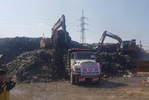 उपत्यकामा थुप्रिएको फोहर उठ्न थाल्यो