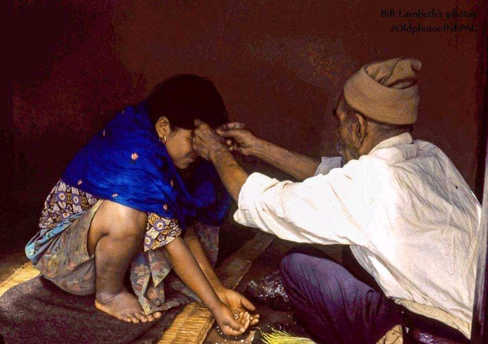 विजयादशमी: टीका लगाउने र लगाइमाग्ने कुन दिशामा बस्ने ?