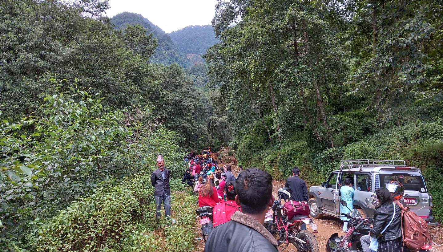 थानकोट-चित्लाङ सडकमा यातायात सुचारू
