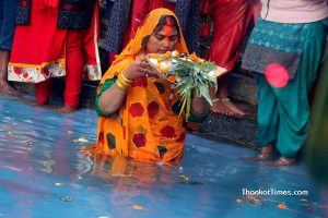 उदाउँदो सूर्यलाई अर्घ्य दिँदै छठ पर्व सम्पन्न