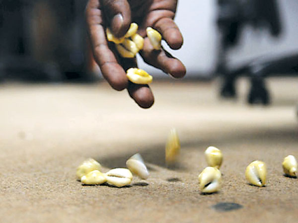 कौडा खेल्दै गर्दा मातातिर्थबाट समातिएका २२ जनामाथि अनुसन्धान गर्न ६ दिनको म्याद थप