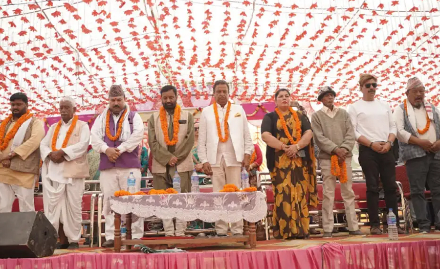 विनोद चाैधरीको चुनाव प्रचारमा गएका भुवन केसीलाई आयोगको प्रश्न, ‘तपाईं उपर कारबाही किन हुनु नपर्ने हो ?’