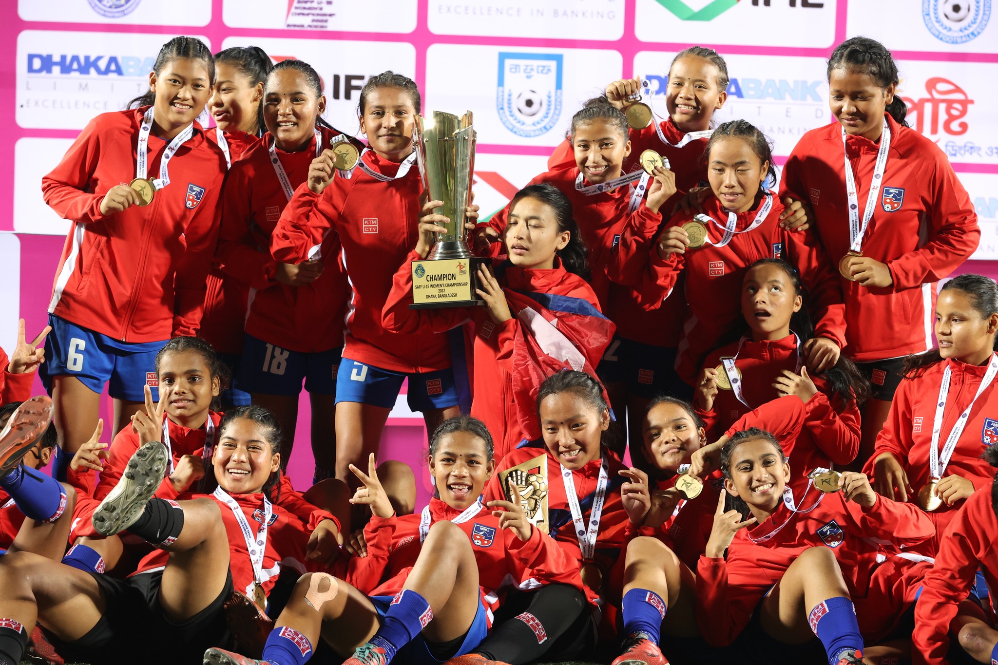 साफ यू-१५ महिला फुटबल च्याम्पियनसिपको उपाधी नेपाललाई (फोटो फिचर)