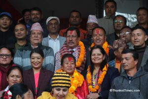 काठमाण्डाै क्षेत्र नं. १० मा नवनिर्वाचित सांसदहरूलाई प्रमाणपत्र वितरण