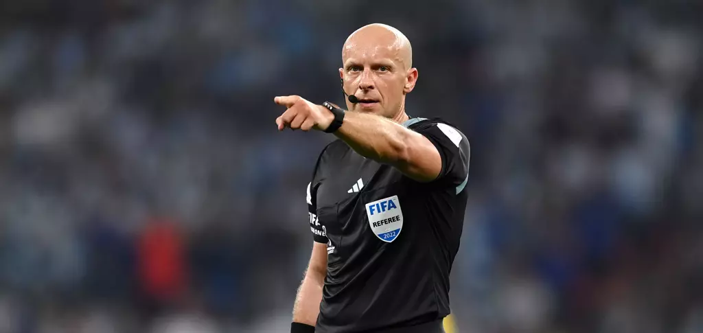 विश्वकप फुटबलको फाइनल खेल पोल्यान्डका मार्चिनियाकले खेलाउने