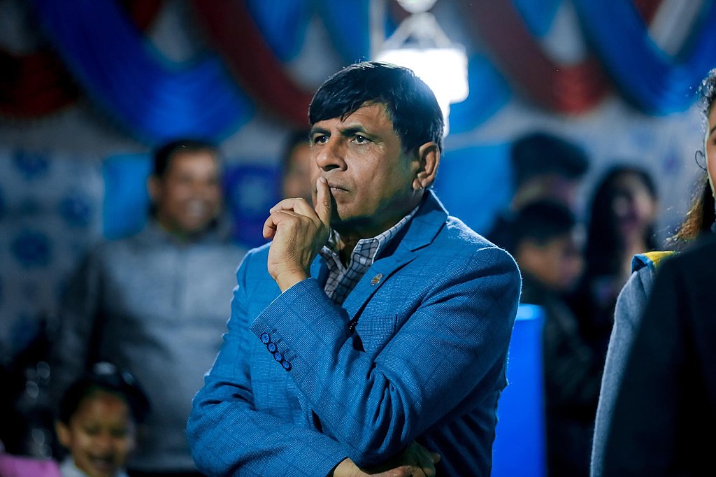 घनश्याम भूसाल एकीकृत समाजवादीमा प्रवेश गर्दै