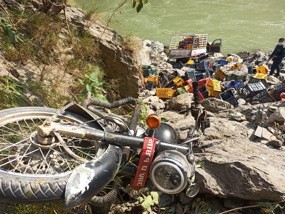 फिस्लिङमा सवारी दुर्घटना, मोटरसाइकल चालक जर्मन नागरिकको मृत्यु