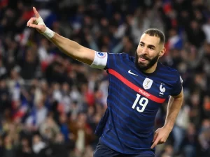 फ्रान्सेली फुटबलर करिम बेन्जेमाको सन्यास घोषणा