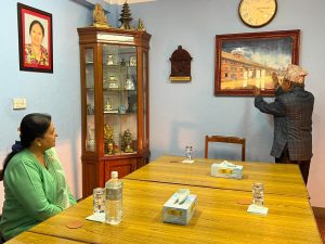 नारायणमान बिजुक्छेँलाई भेटेर राष्ट्रपति भण्डारीले भनिन्- माइती आएजस्तै भयो!