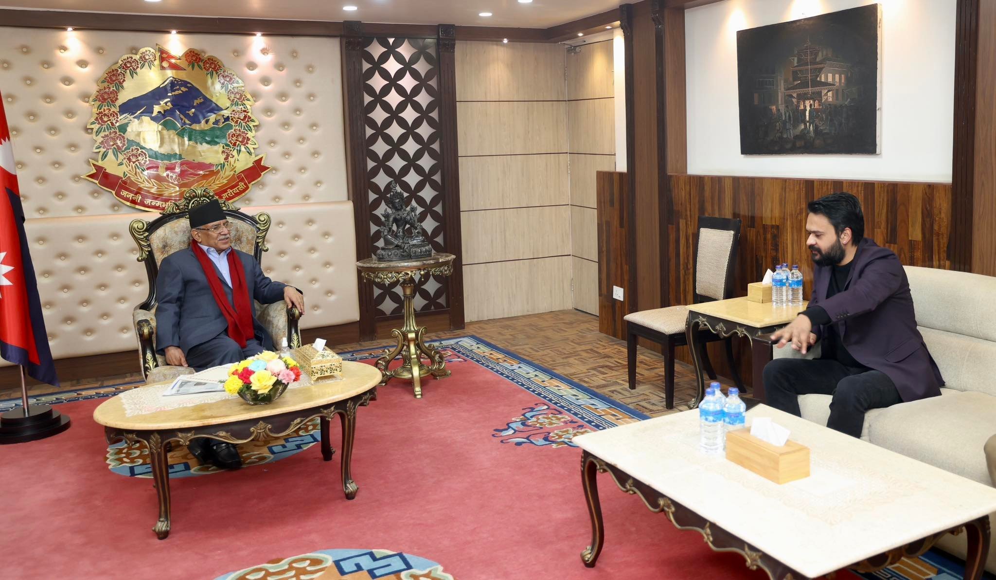 प्रधानमन्त्री दाहाललाई भेट्न मेयर बालेन बालुवाटारमा