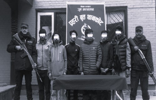 लागुऔषध सेवन गरी सवारीसाधन चलाउने युवा चालकहरू नागढुङ्गा नाकाबाट प्रहरी नियन्त्रणमा