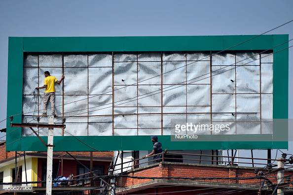 राजमार्ग छेउका मदिराजन्य विज्ञापन १५ दिनभित्र हटाउन भौतिक पूर्वाधार तथा यातायात मन्त्रालयको निर्देशन