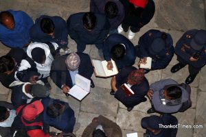 मातातीर्थमा बास बसेका मिटरब्याजी पीडितद्वारा सरकारको आग्रह अस्वीकार (फोटो फिचर)