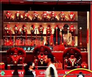 सुनको भाउ प्रति तोलामा २ हजार रूपैयाँले गिरावट