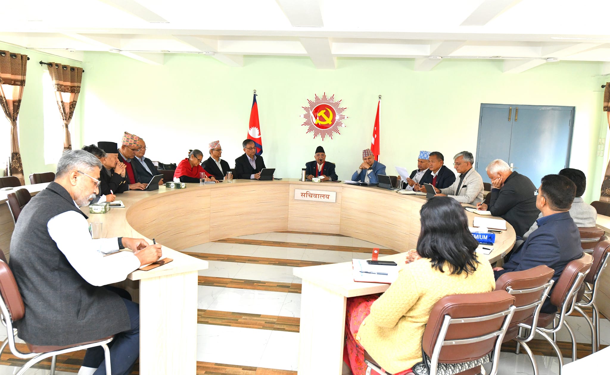 एमाले सचिवालय बैठक सुरु, उपनिर्वाचनका लागि उम्मेदवार छान्ने