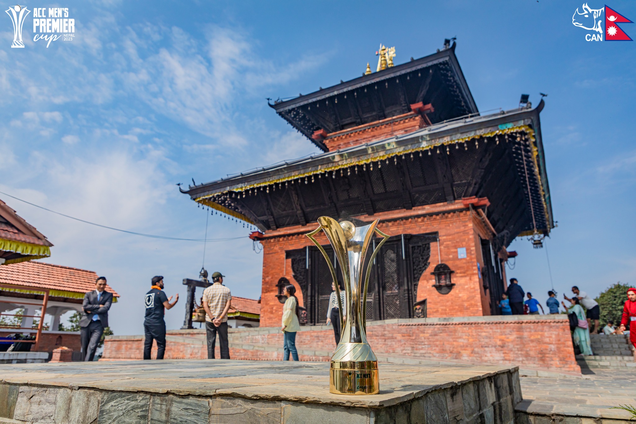 एसीसी प्रिमियर कपको ट्रफी चन्द्रागिरिमा