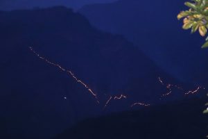 ह्वात्तै बढ्यो प्रदूषण, १४० भन्दा बढी स्थानमा डढेलो