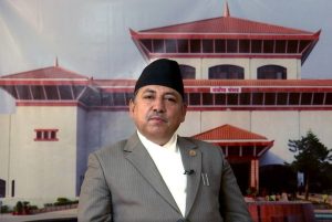 भत्किएको पुल निर्माणको काम शुरु गर्नुपर्ने मागसहित कांग्रेसका सांसद गौतम आमरण अनशनमा