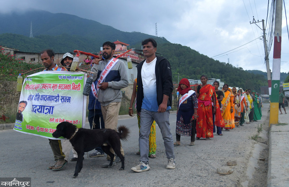नदी बचाउन हिँडेरै वीरगन्जदेखि काठमाडौंसम्म, मातातीर्थमा बास