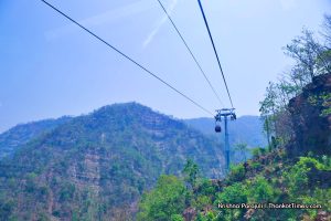 टिकट मूल्य आधा घटाएपछि ३ घण्टामा ९ सय ९६ जना चढे केबलकार