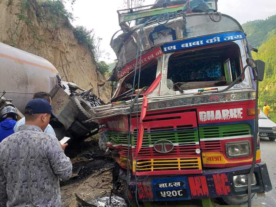 गल्छीमा भयानक सडक दुर्घटना, क्षतिको विवरण आउन बाँकी
