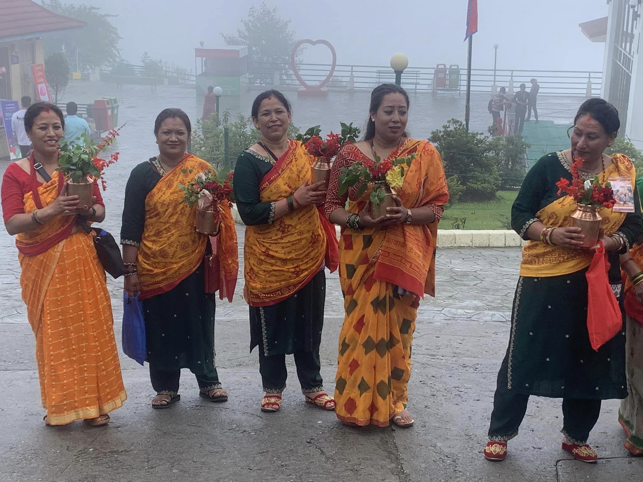 चन्दन भराटेश्वर मन्दिरसहित देशभरका शिवालयमा भक्तजनको भीड