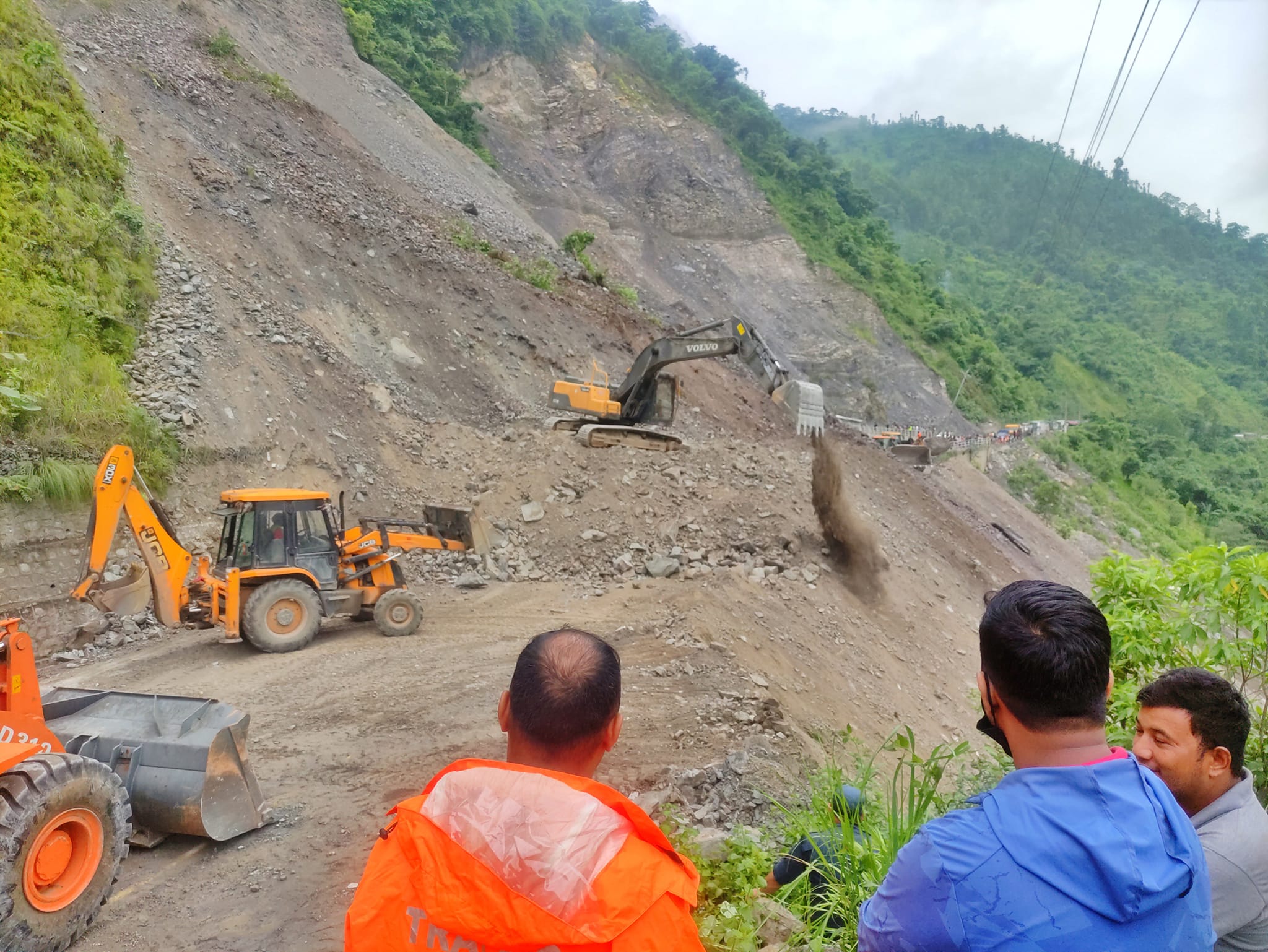 मुग्लिन-नारायणगढ सडकखण्ड अवरुद्ध, वैकल्पिक बाटो प्रयोग गर्न आग्रह