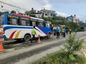 चोभारमा चालकहरूको लापसे जाँच, ३ जना चालक प्रहरी नियन्त्रणमा