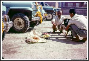 आज विश्वकर्मा पूजा, वास्तु दिवस तथा विज्ञान दिवस पनि आजै