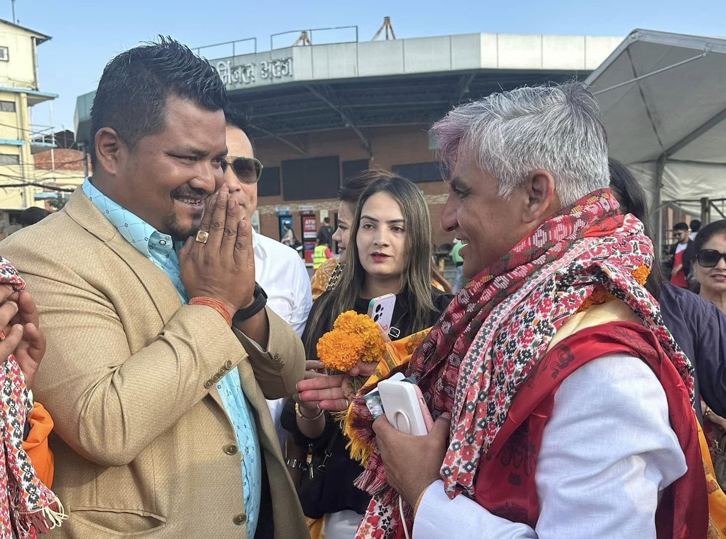 कोसी प्रदेशका मुख्यमन्त्री केदार कार्कीले आज शपथ लिँदै