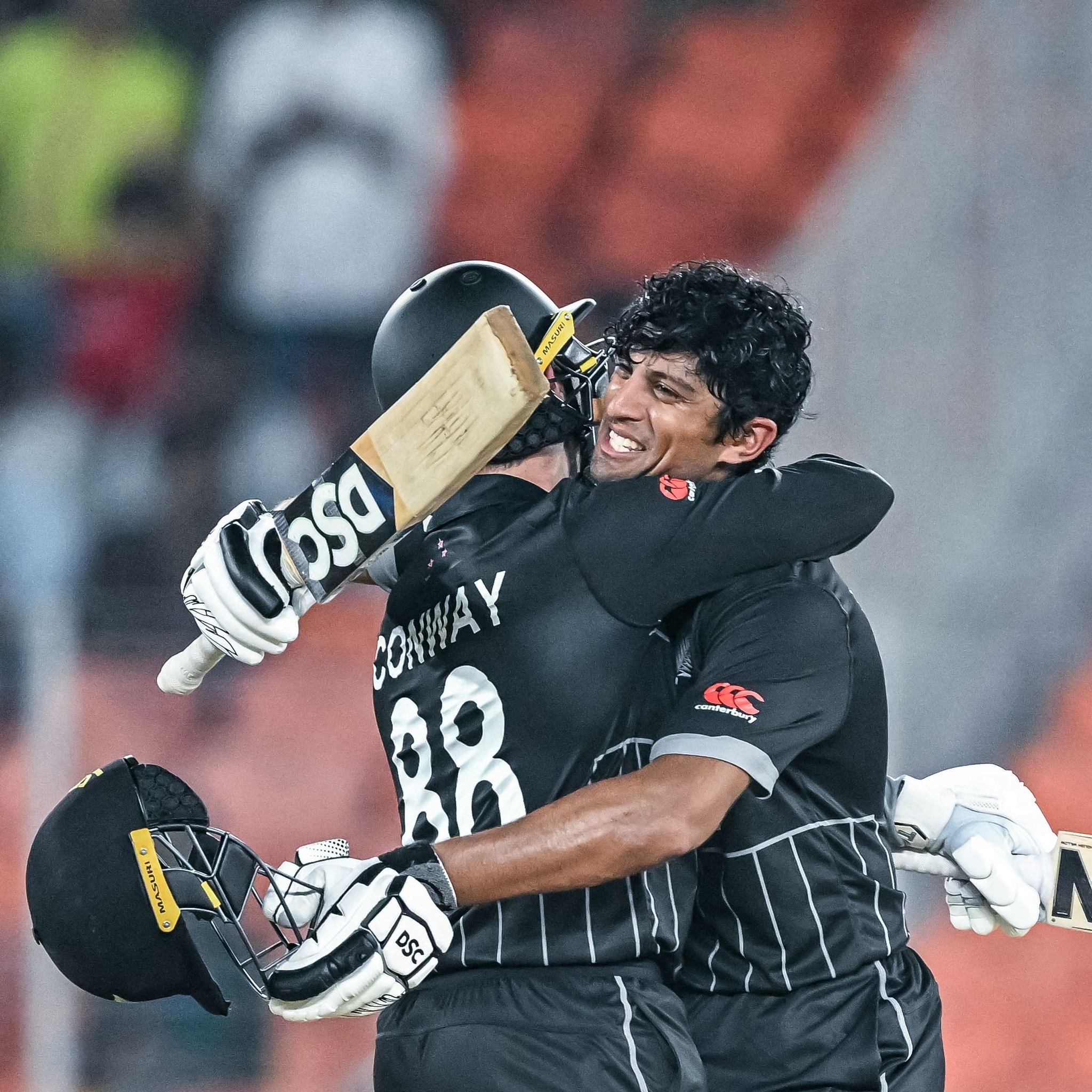 विश्वकप क्रिकेटः साबिक विजेता इंग्ल्यान्डको लज्जास्पद हार, न्युजिल्यान्ड ९ विकेटले विजयी