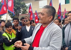 थुनामुक्त भए दुर्गा प्रसाईं