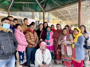 मातातीर्थमा लालिगुराँस महिला समुहको आयोजनामा रक्तदान, ४० पिन्ट रगत संकलन