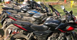 प्रहरी वृत्त थानकोटमा वेवारिसे अवस्थामा रहेका १३५ थान मोटरसाइकल हकदाबी गर्न १५ दिने म्याद