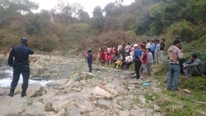 तीनथानास्थित बखु खाेलामा एक पुरुषकाे शव भेटियाे, अनुसन्धान जारी