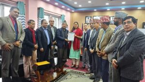 नेपाल पब्लिक क्याम्पस संघका तर्फबाट शिक्षा मन्त्री श्रेष्ठलाई ध्यानाकर्षण पत्र