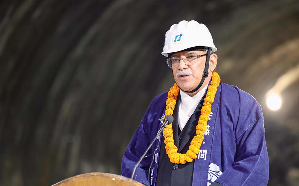 नागढुङ्गा सुरूङ मार्ग नेपाली माटो सुहाउँदो नयाँ दस्तावेज हुनेछ- प्रधानमन्त्री दाहाल