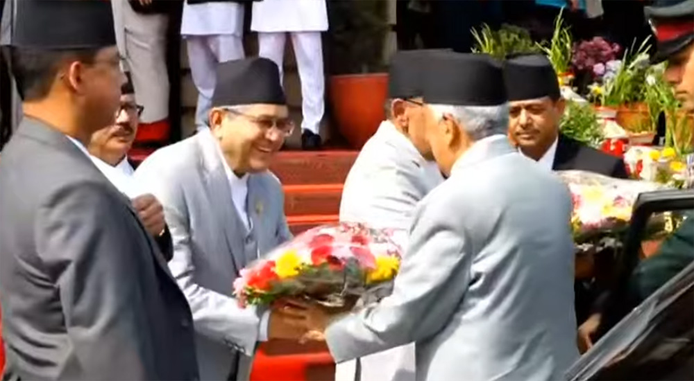 संघीय संसद भवनमा राष्ट्रपति पौडेल