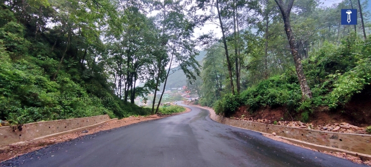 थानकोट-चन्द्रागिरि-चित्लाङ सडकमा सवारीसाधन बन्द, पानीघाटबाट सवारीसाधन फर्काइयो