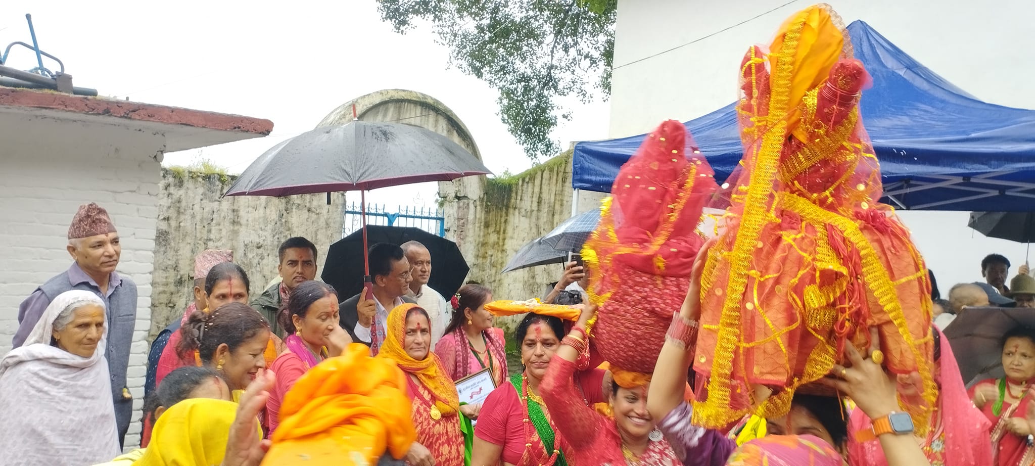 झमझम झरीका बीच चन्द्रागिरि नगरमा मनाइयो गौरा पर्व