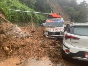 बाढीपहिरोबाट चन्द्रागिरि नगरमा दुईसहित देशभर ९९ जनाको मृत्यु