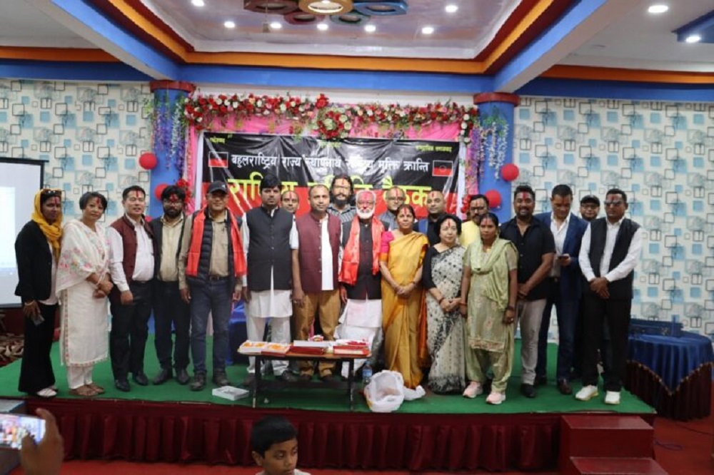 कालिमाटीका सुमन सायमीको साथ लिँदै राजेन्द्र महतोले घोषणा गरे नयाँ पार्टी