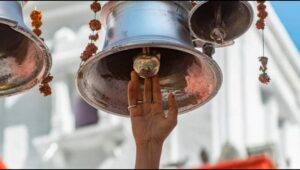 अहिले साँझ ७ बजे ७ मिनेटसम्म घर-घर र चोकचोकमा घण्टी बजाउन उर्दी !