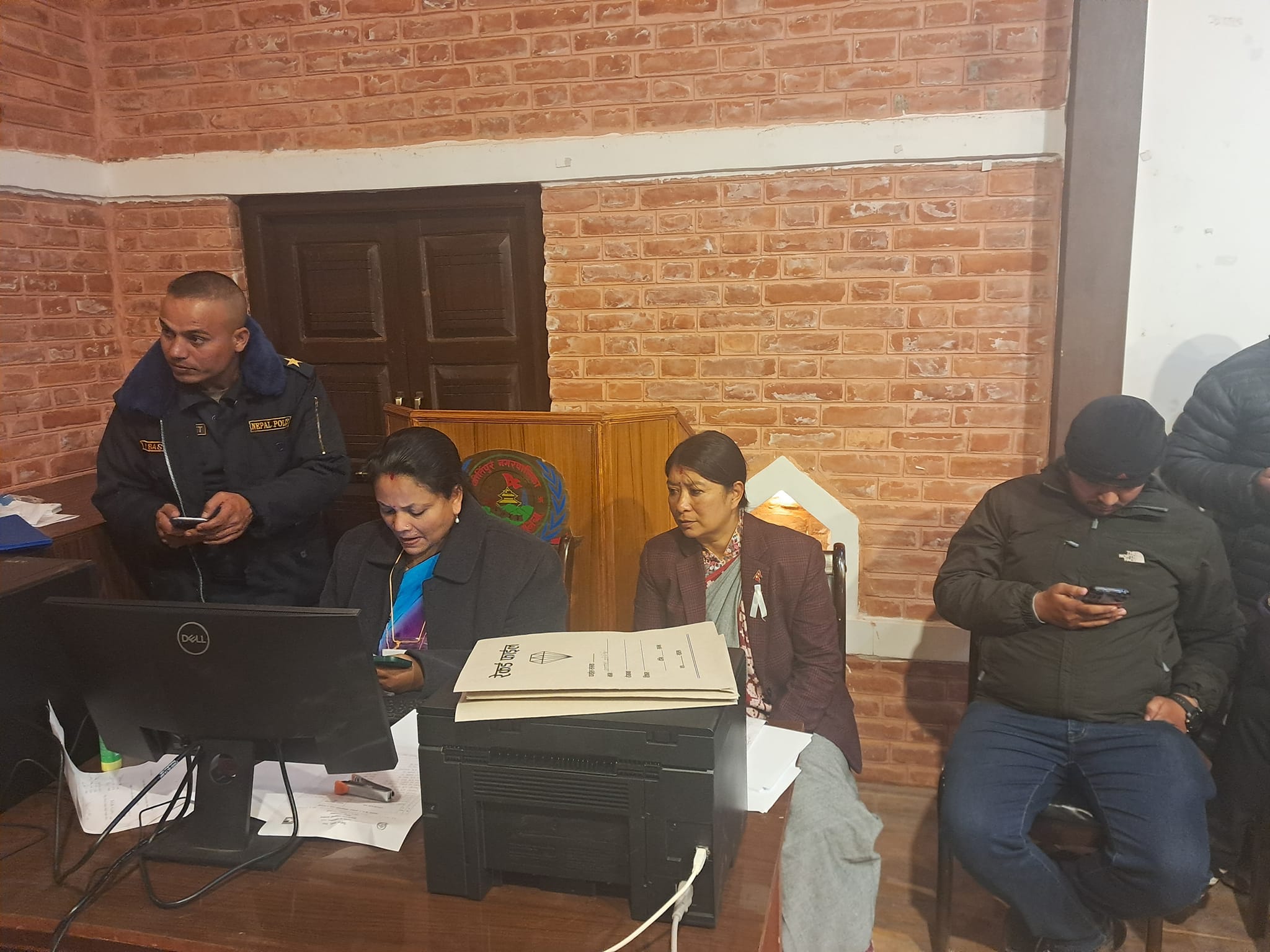 उपनिर्वाचनः कीर्तिपुरमा ८९०० मत गणना हुँदा २९६ मत बदर, रुख र सूर्यबीच मतान्तर ३६०