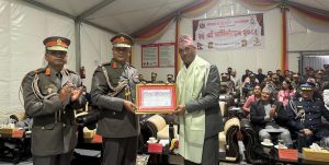 बलम्बुस्थित नेपाल एपिएफ अस्पतालको २३औं स्थापना दिवसका अवसरमा चन्द्रागिरि नगर सम्मानित