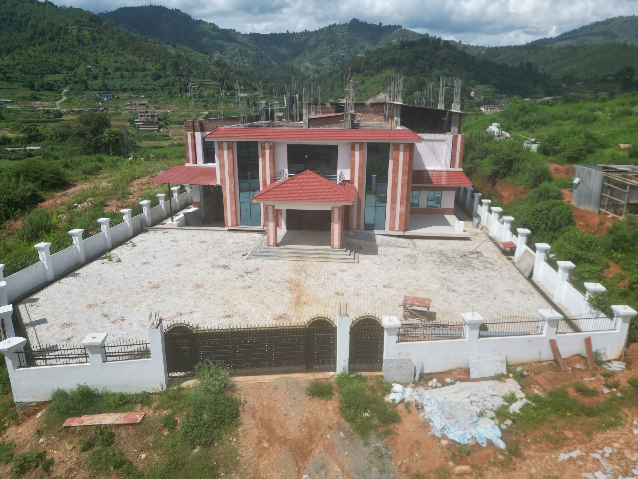 धुनिवेशी नगरपालिकाले माग्यो अग्नी नियन्त्रकसहित पाँच जना कर्मचारी