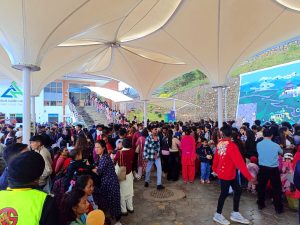 नयाँ वर्षको पहिलो दिन चन्द्रागिरि हिल्समा खचाखच भीड, कति जनाले चढे केबलकार ?